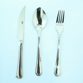 Conjunto de talheres em inox – faca, garfo e colher
